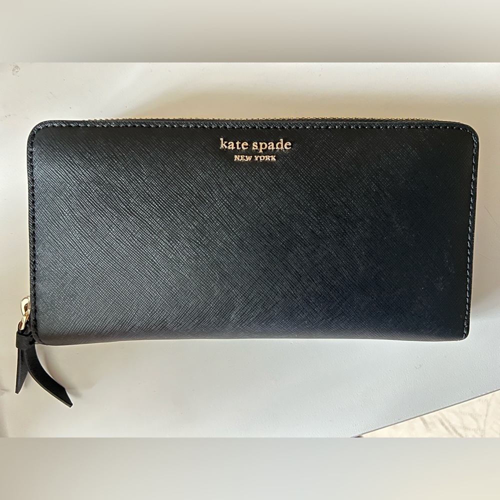 Kate Spade Elegant Black Wallet